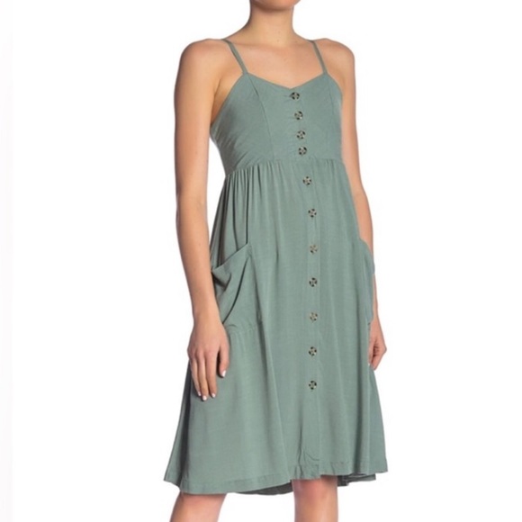 NWT | Good Luck Gem | Button Front Midi Dress in Sage | Size Medium - Picture 2 of 6